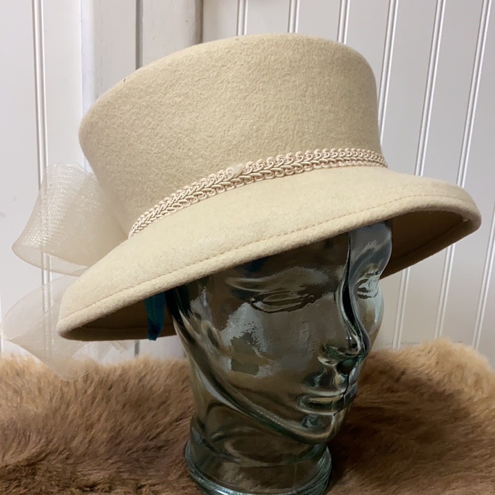 Art Deco Wool Hat - Picture 2 of 12